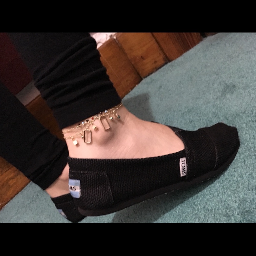 Black Toms
